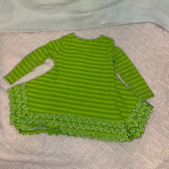 Ric Rac & Ruffles Christmas top - Picture 2 of 3